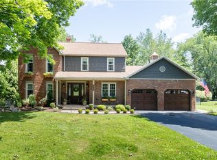 110 Curley Dr, Orchard Park, NY 14127