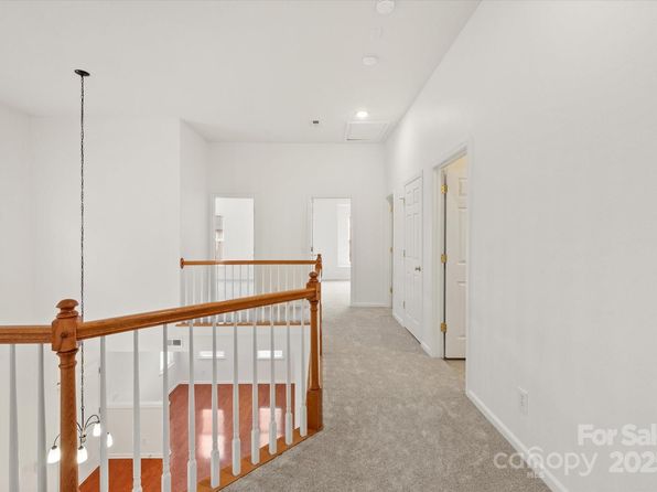 charlotte-north-carolina-65011711 picture