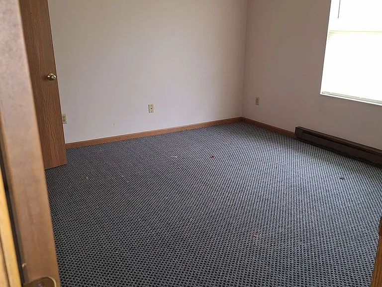 1268 Todd Ln — Photo 1