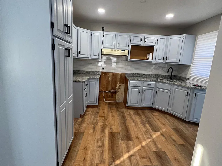 3242 Roesner Dr — Photo 7