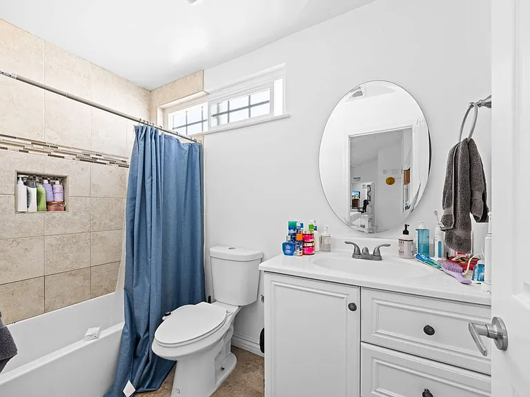 17612 Webster Ave — Photo 17