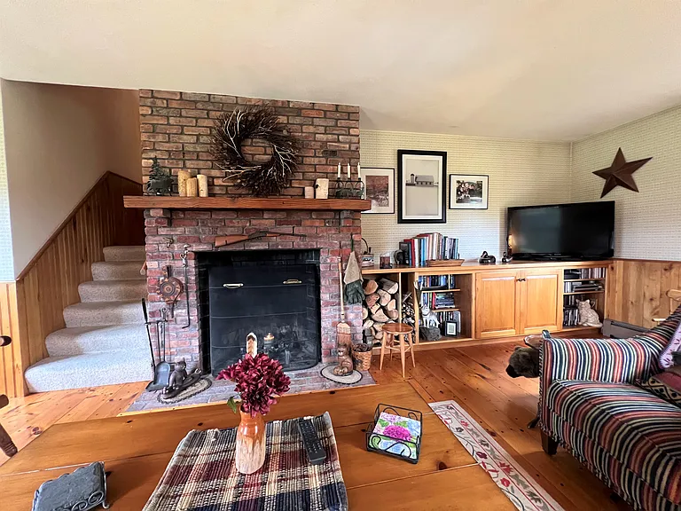 151 Walton Rd — Photo 9