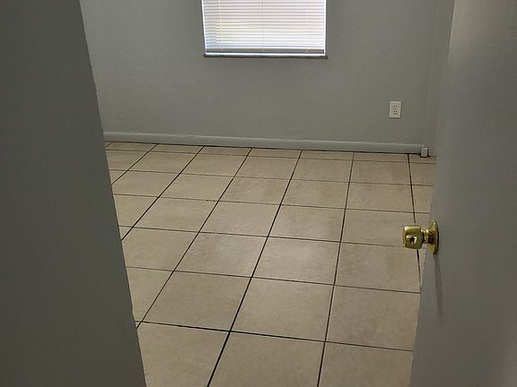5th image of 1220 Avenue L #C