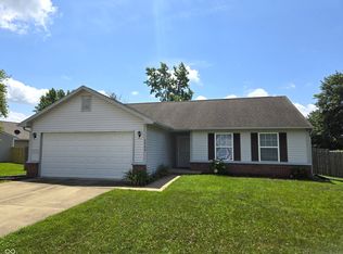 2069 Creekside Dr, Seymour, IN 47274