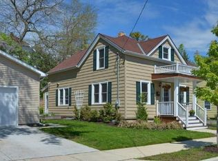 219 S Division St, Port Washington, WI 53074