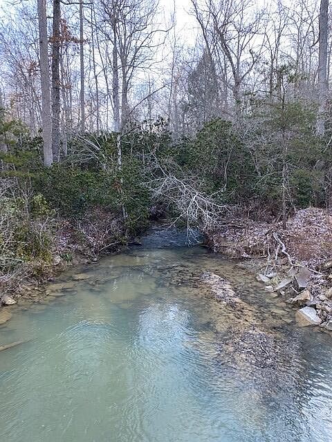 1st image of 142 Cole Rd