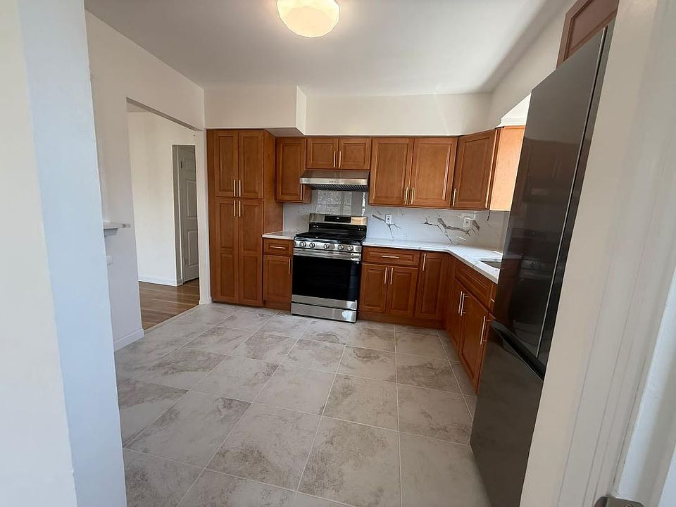 2nd image of 88 Saint Arion Rd Floor 1