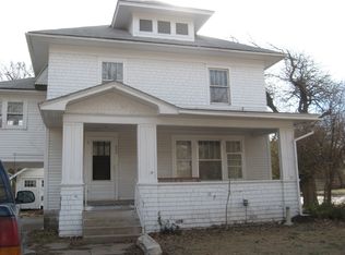 202 E Washington St, Lyons, KS 67554
