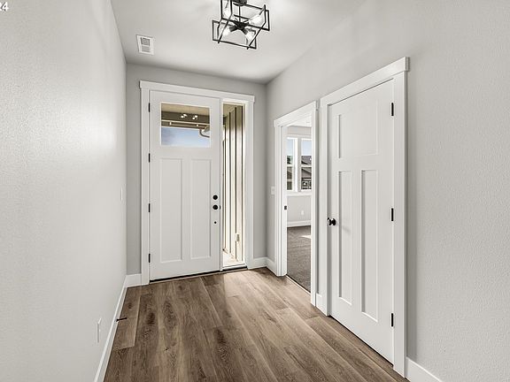 5th image of 7206 NE 27th Ct