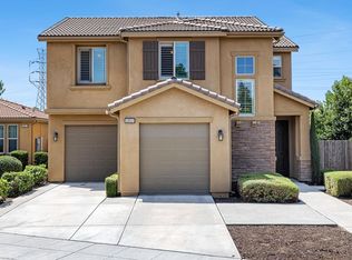 5953 W Turtle Bay Dr, Fresno, CA 93722