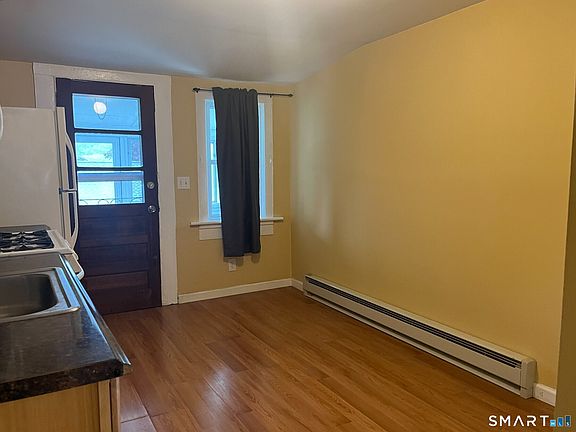 4th image of 21 Gordon Avenue