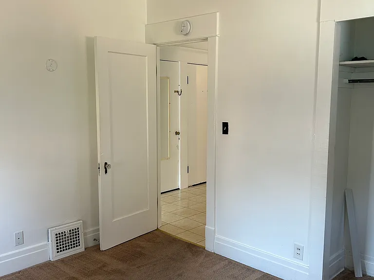 477 Winspear Ave #1 — Photo 13