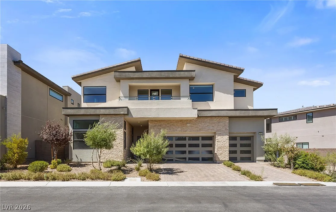 5 bed, 5.5 bath, 4725 sqft, $15,000 — Photo 4