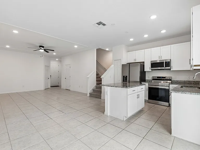 34214 Rogallo Ln — Photo 17