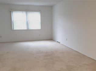 208-03 15th Rd FLOOR 2, Bayside, NY 11360
