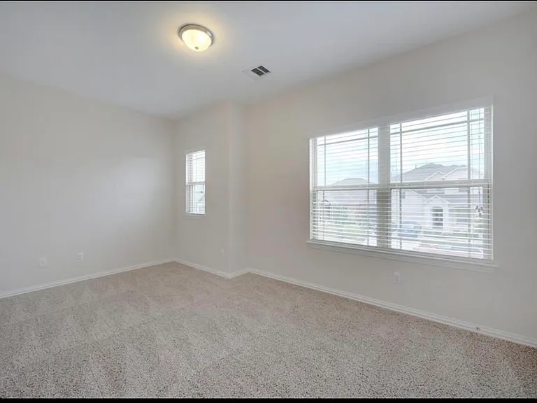 528 Rancho Verde Dr — Photo 17