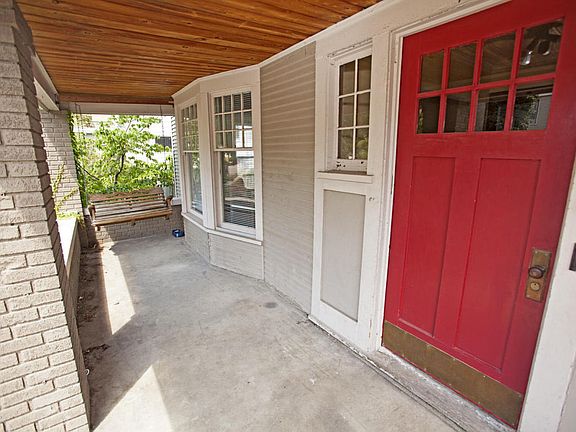 4th image of 42 Grand Ave NE