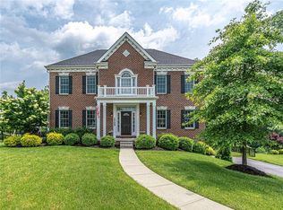1705 S Hawthorn Ct, Pittsburgh, PA 15237