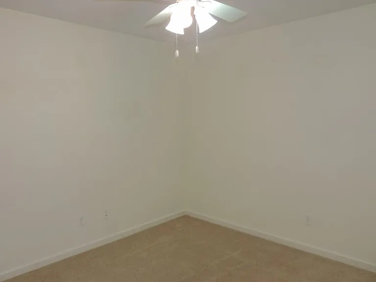 19550 Lenox Ln — Photo 17
