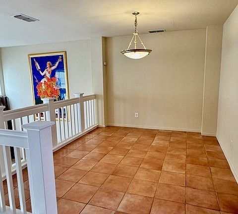5th image of 6018 Condor St