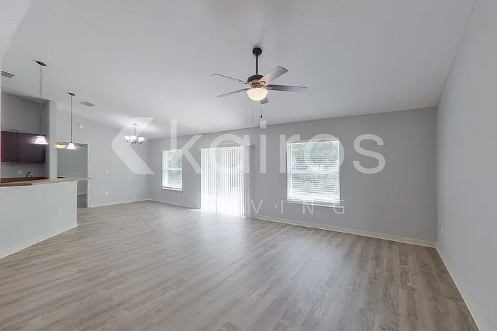 4 bed, 2.0 bath, 1747 sqft, $2,045 — Photo 4