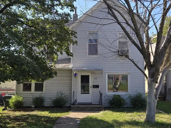 319 S Grand St, Chariton, IA 50049