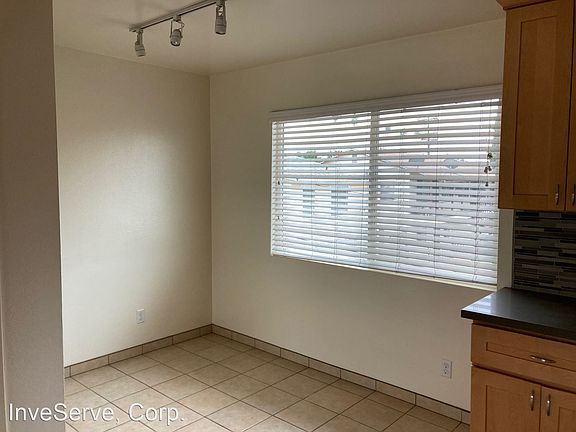 4th image of 318 N Chandler Ave APT 6
