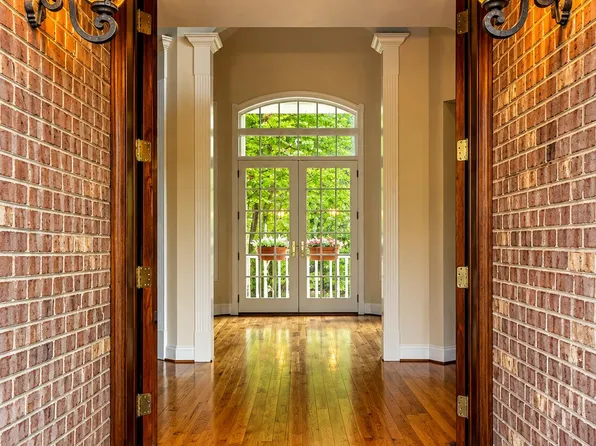7275 Starlight Ln, Boones Mill, VA 24065