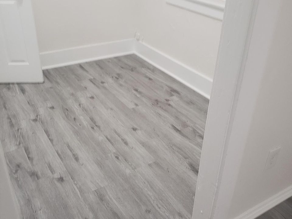 1st image of 530 Rose Ave