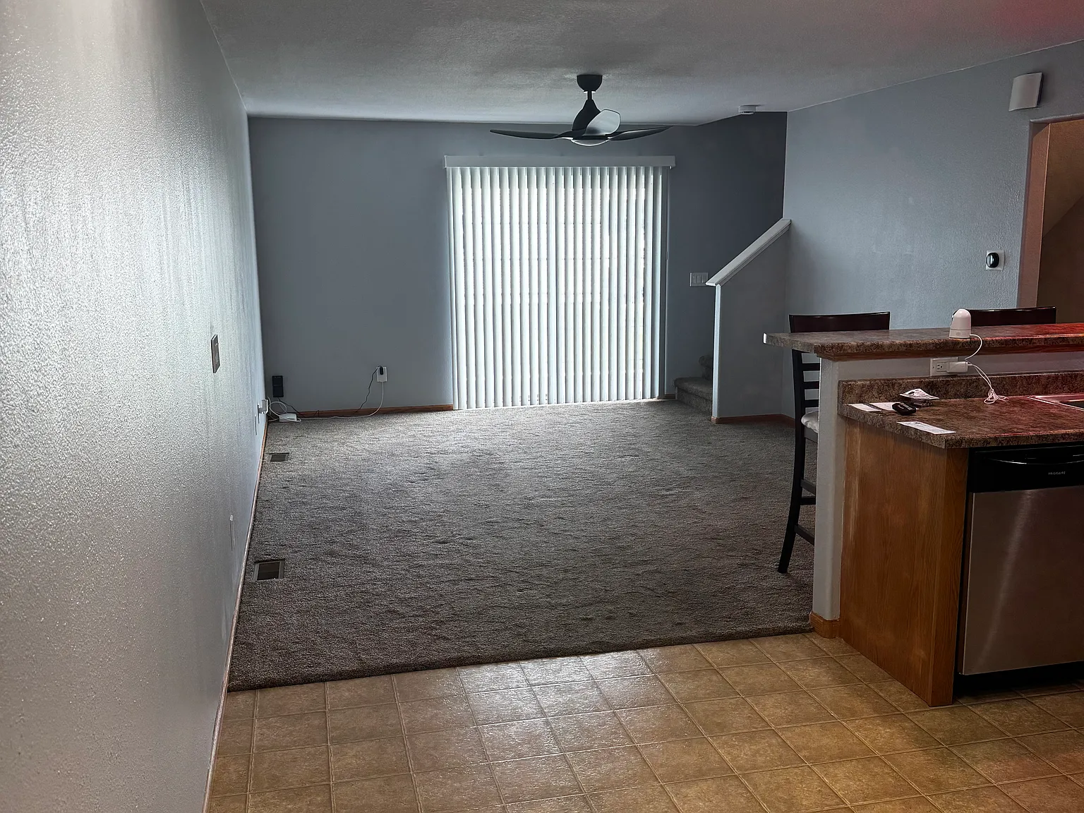 3 bed, 3.5 bath, 1728 sqft, $1,990 — Photo 3