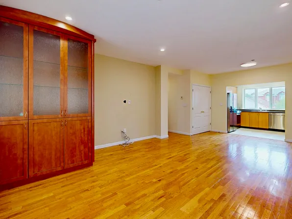 2900 East 29th Street image 8 of 23