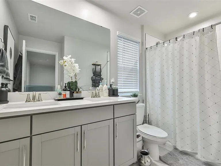 1123 Creek Valley Ct — Photo 25