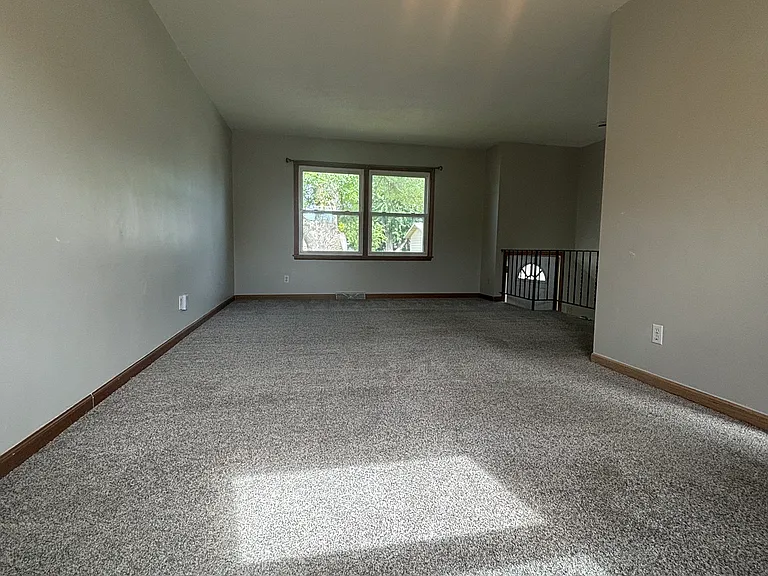 2914 Woodland Ln — Photo 8