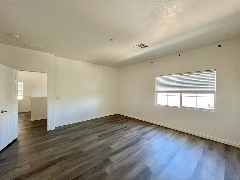 9493 Alma Ridge Ave — Photo 17
