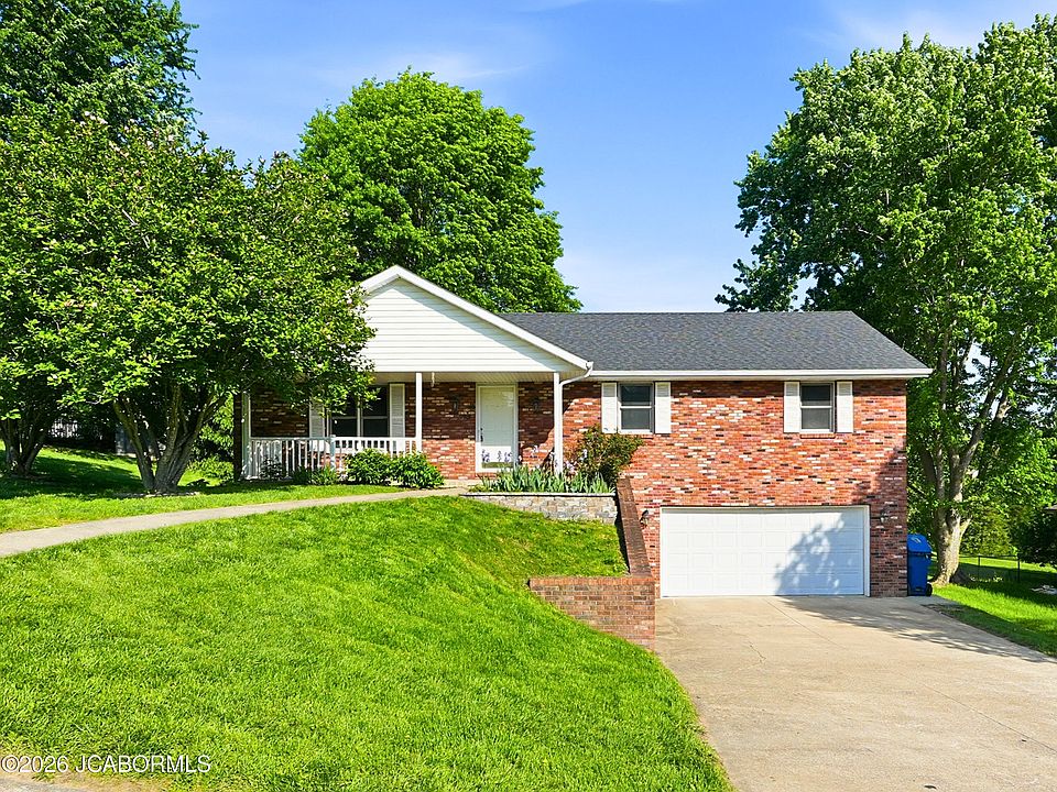 1st image of 952 Sardonyx Dr