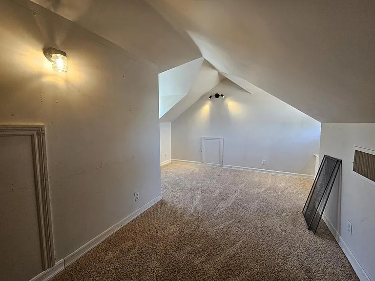 22530 Rolling Meadows Dr — Photo 56
