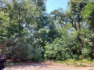210 Pinewood Ln, Lindale, TX 75771