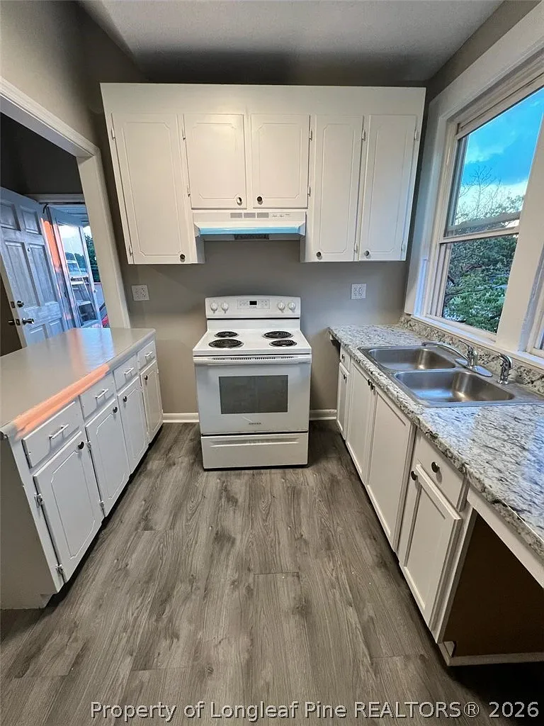 2 bed, 1.0 bath, 900 sqft, $1,100 — Photo 4