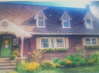 1371 Arborcrest Dr, Hinckley, OH 44233