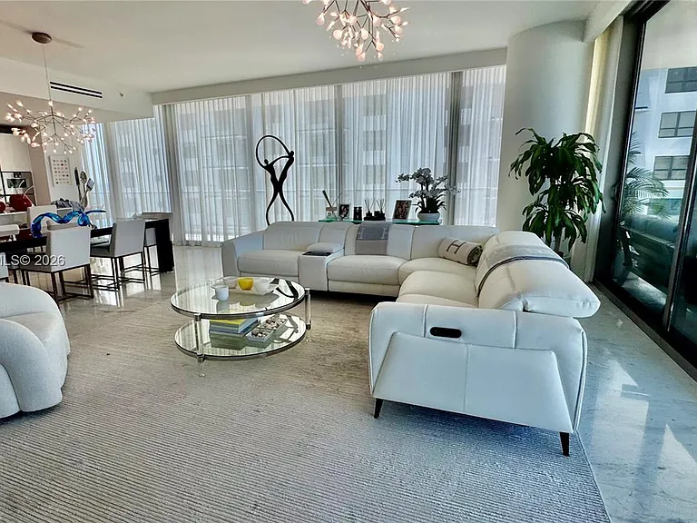 10201 Collins Ave #511 — Photo 8