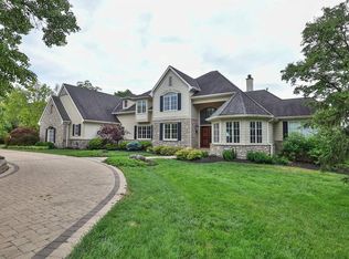 356 Hawkinsridge Ln, Cincinnati, OH 45230