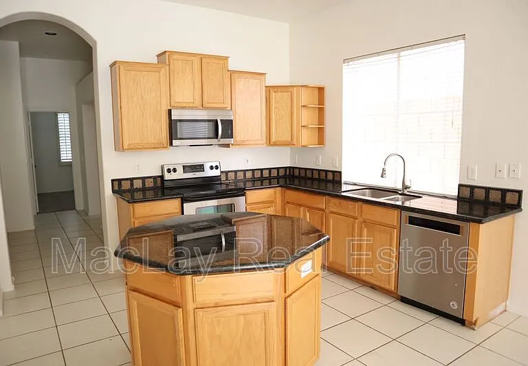 3820 S Barberry Pl — Photo 2