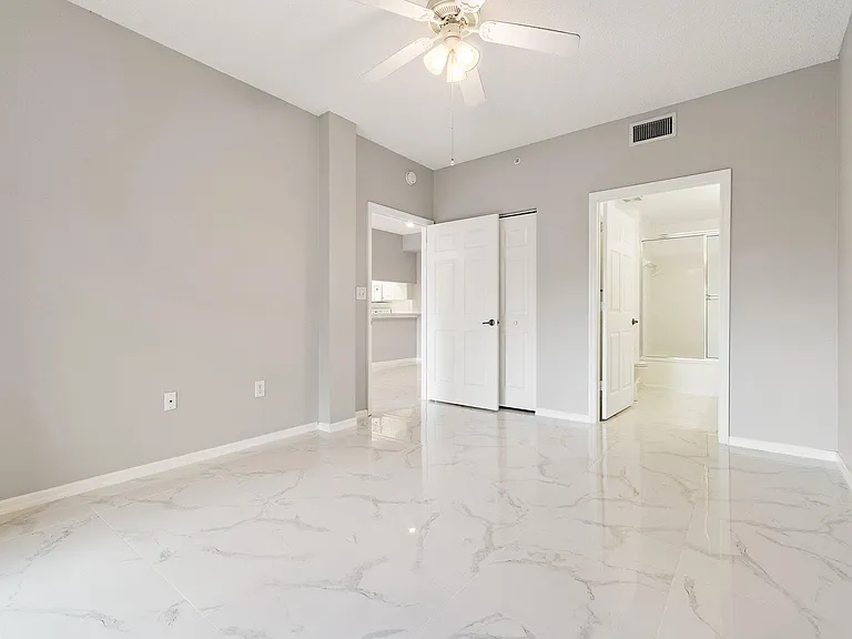 2917 Tuscany Ct #302 — Photo 23