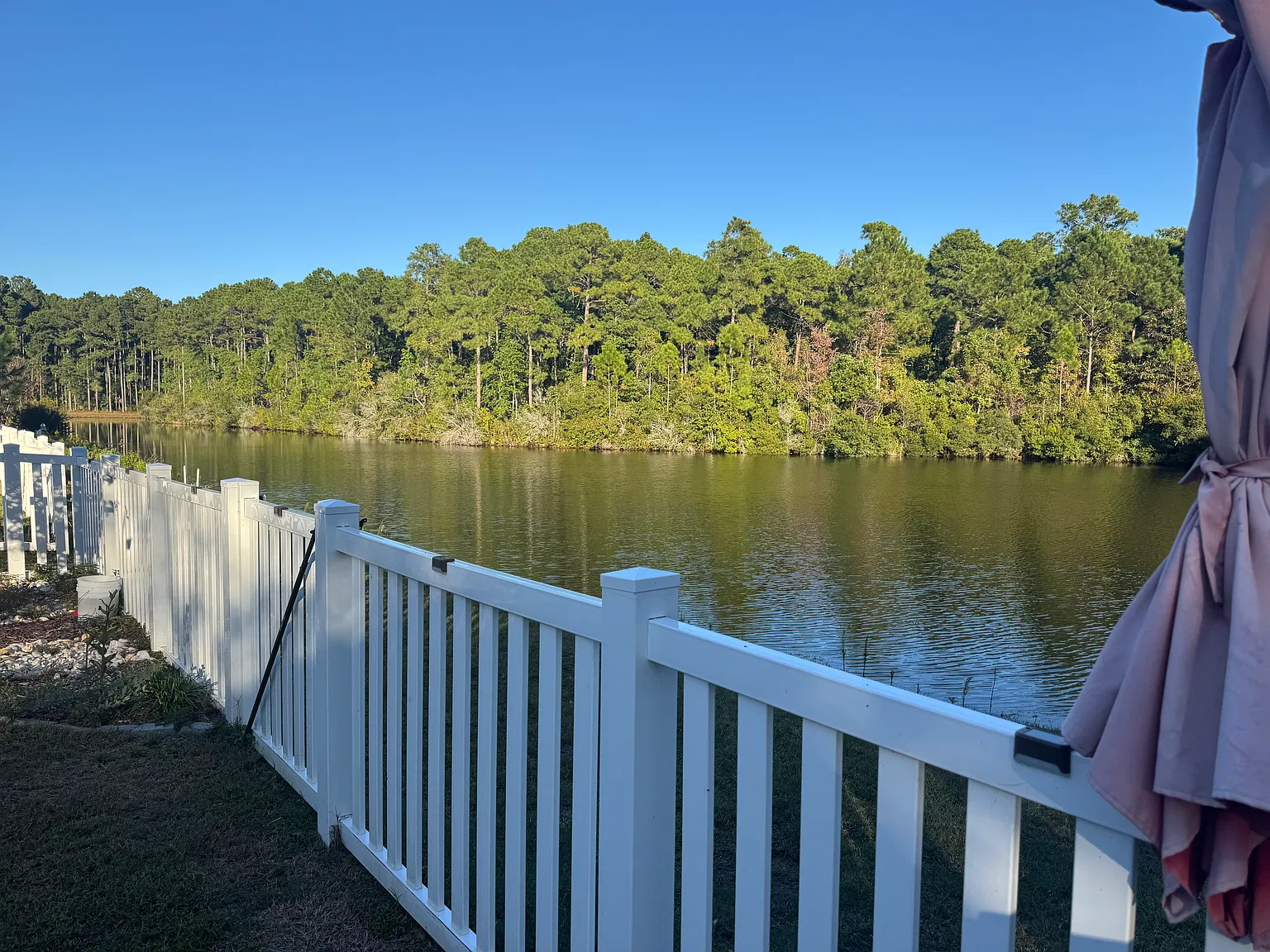 4 bed, 2200 sqft, $2,200 — Photo 3