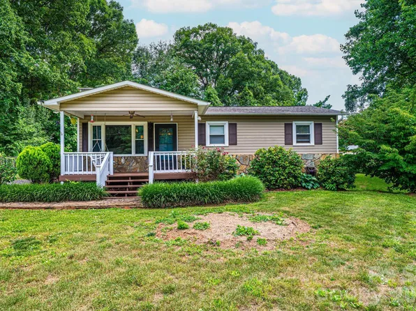 2729 Horseford Rd, Lenoir, NC 28645