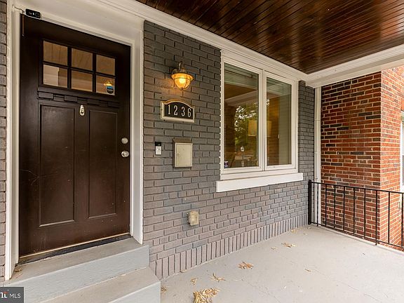 3rd image of 1236 Owen Pl NE