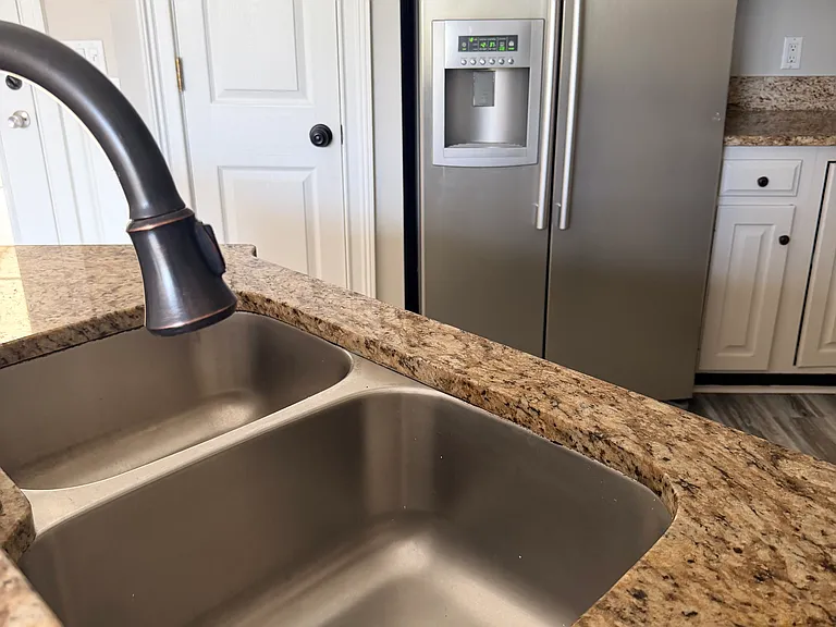 9608 Ethridge Ln — Photo 11