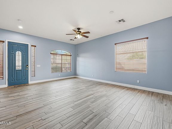 4th image of 43423 W VENTURE Road