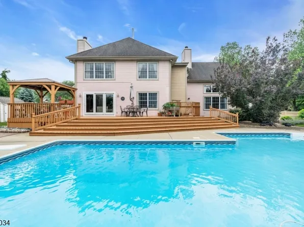 115 Sturbridge Cir, Wayne Twp., NJ 07470