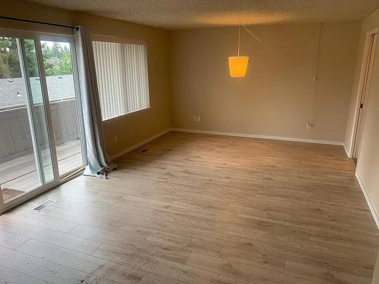 1452 Rainier Dr #1 — Photo 2